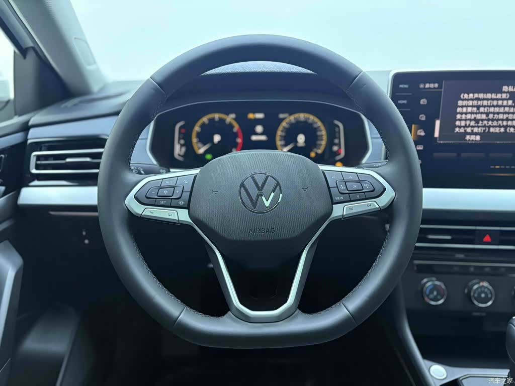 Volkswagen Lavida, 2025 15