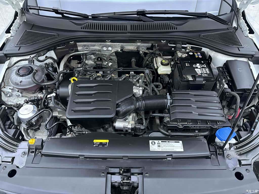 Volkswagen Lavida, 2025 10
