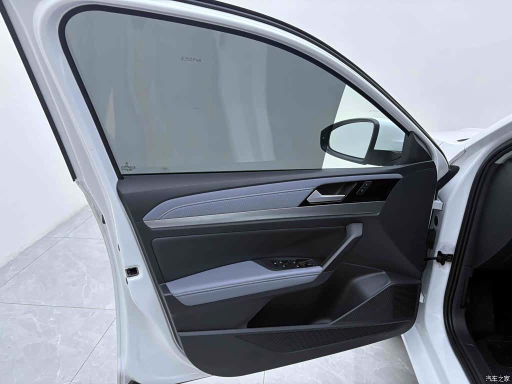 Volkswagen Lavida, 2025 17