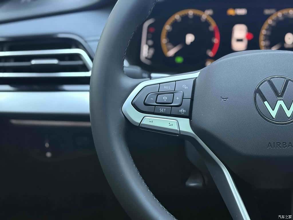 Volkswagen Lavida, 2025 23