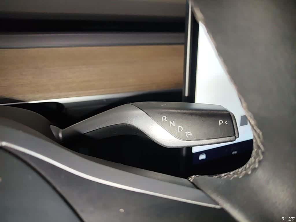 Tesla Model Y, 2022 14