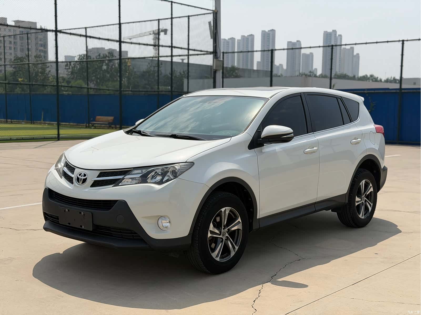 Toyota RAV4, 2016 1