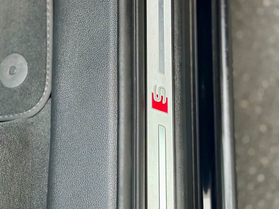 Audi Q7 2020, фото 17