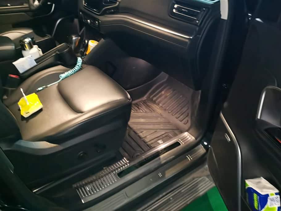 Jeep Grand Commander