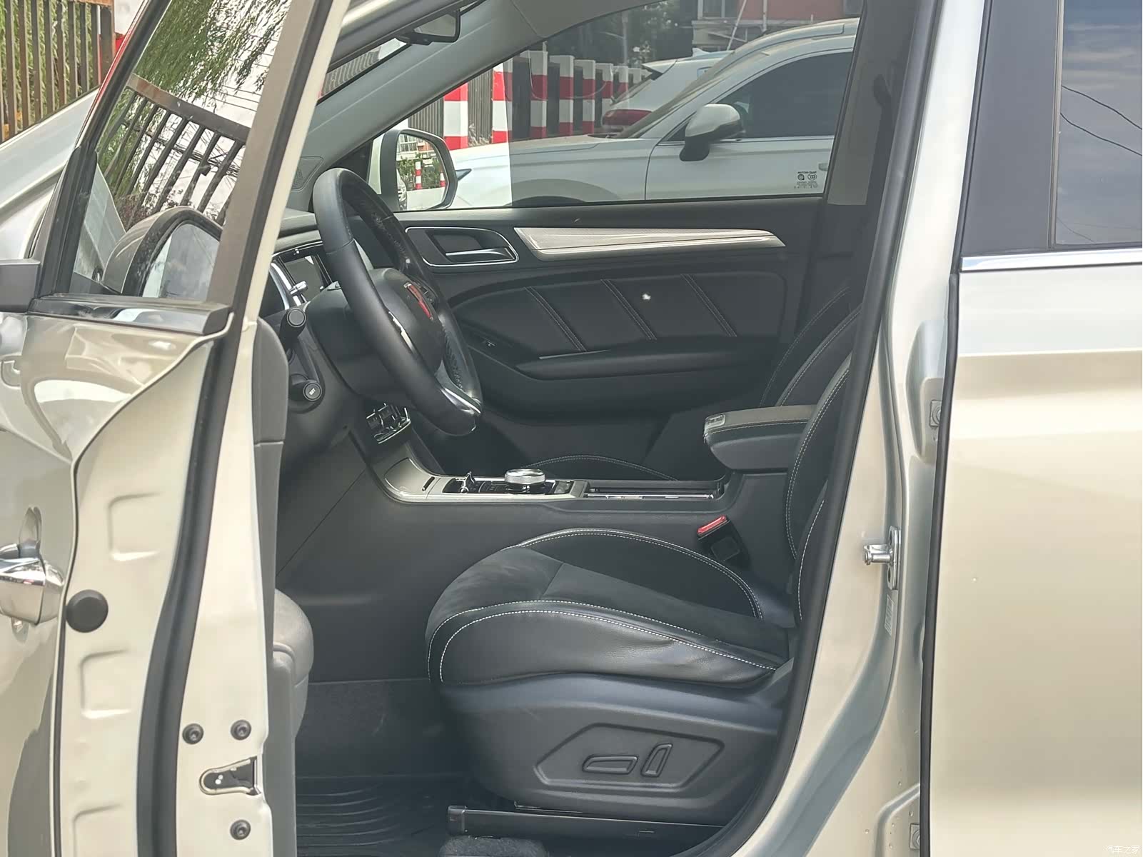 Roewe RX5, 2019 11