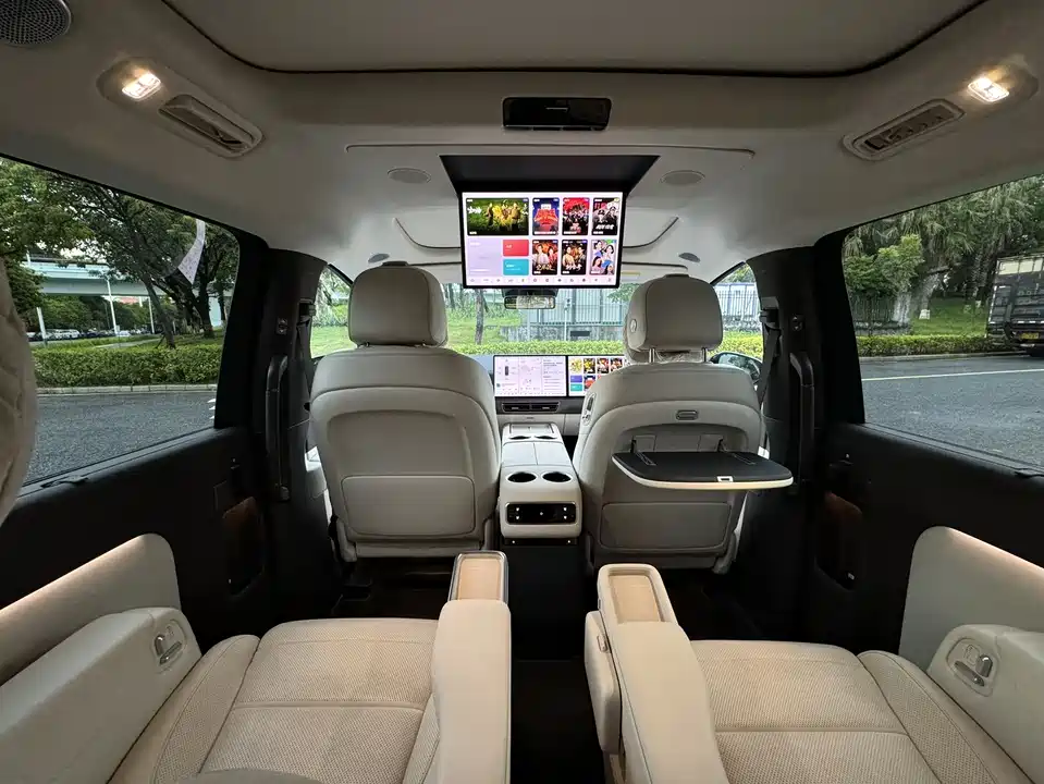 Li Auto Ideal MEGA