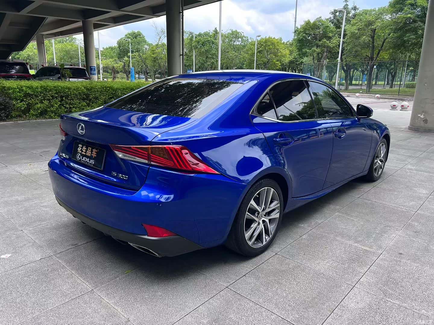 Lexus IS, 2019 9