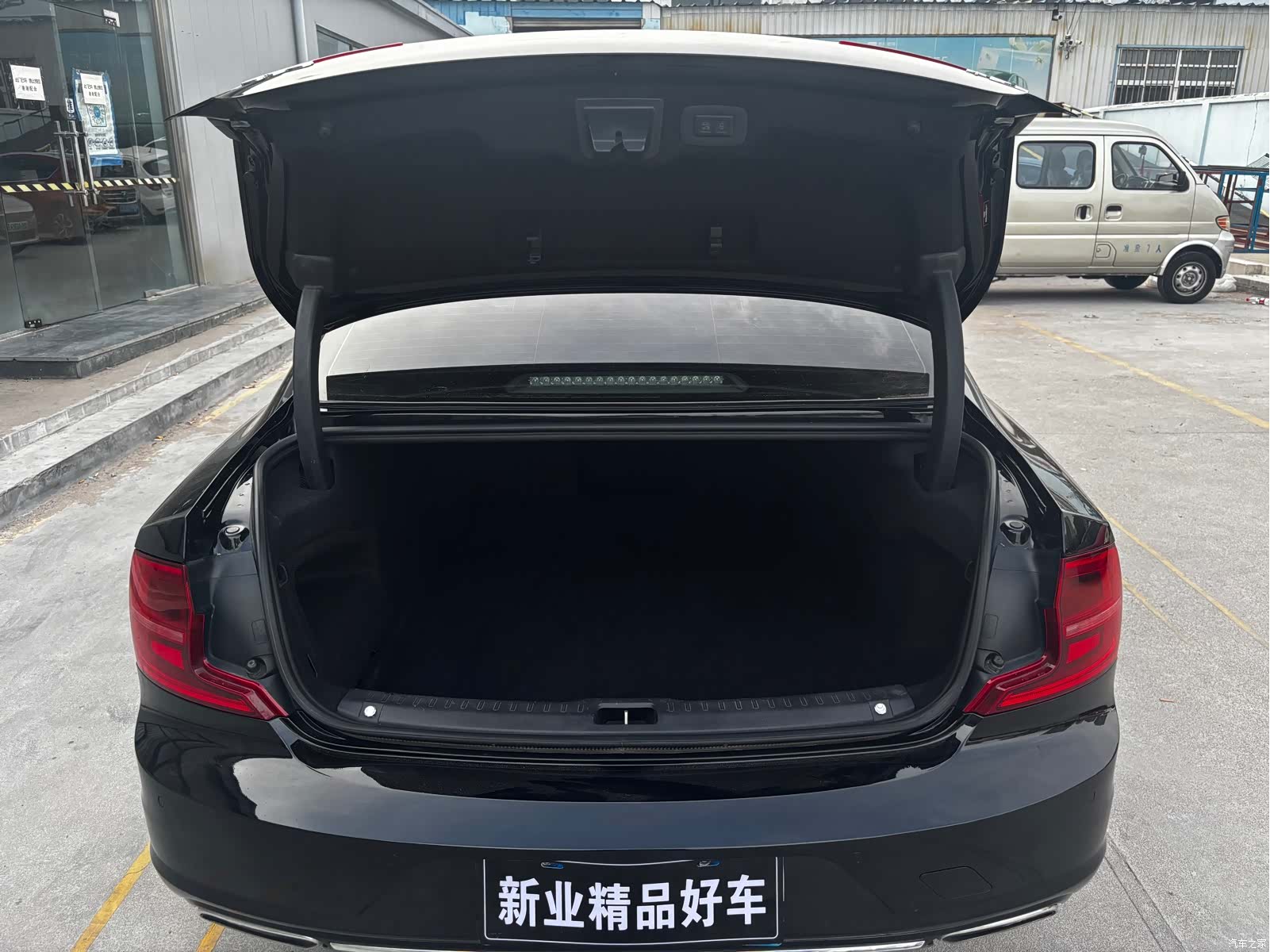 Volvo S90, 2019 18