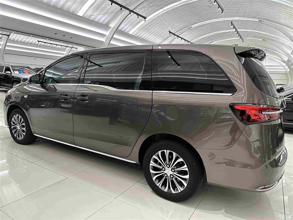 Buick GL8, 2023 9