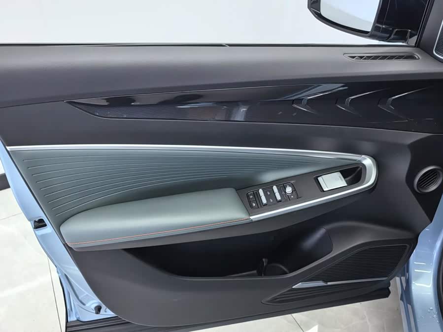 Geely Atlas 2024, фото 7