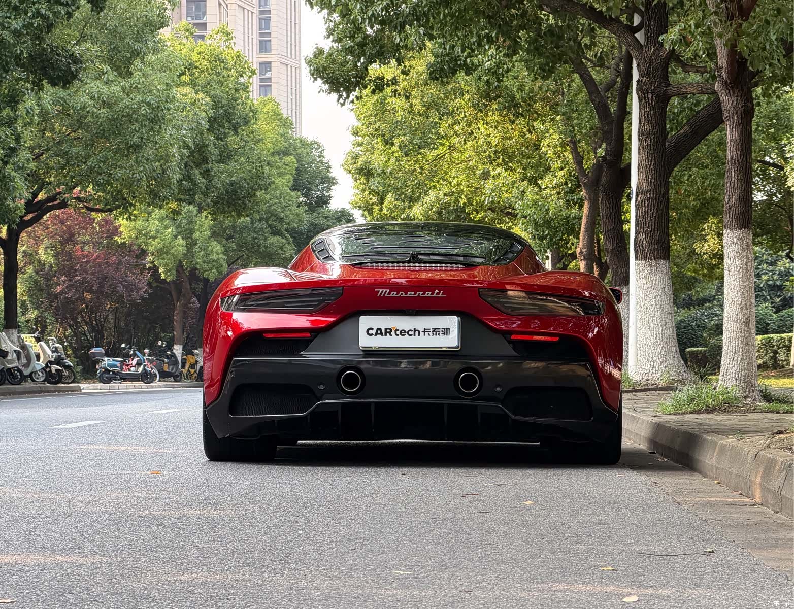 Maserati MC20, 2022 все фото