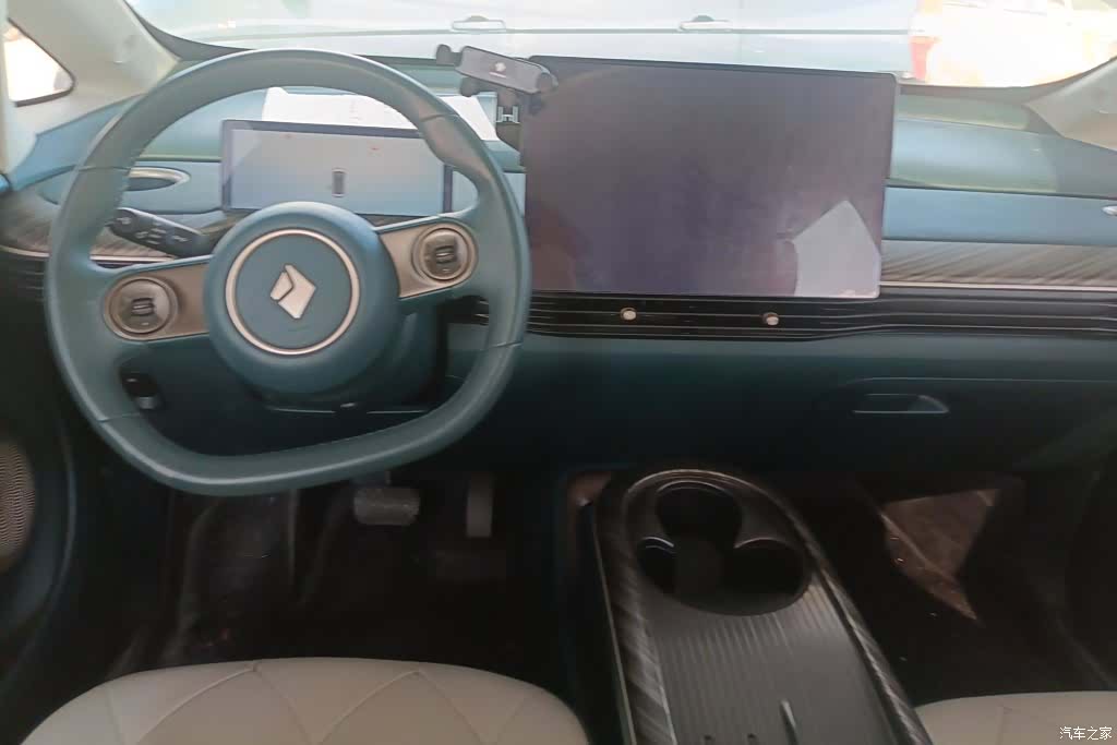 Wuling 460, 2023 12