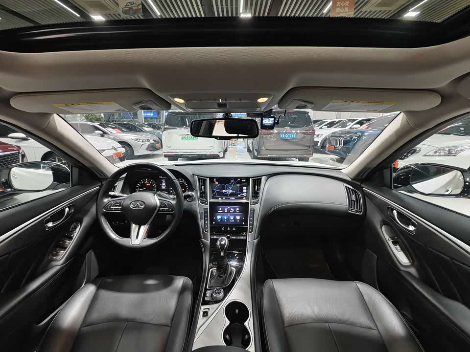 Infiniti Q50L