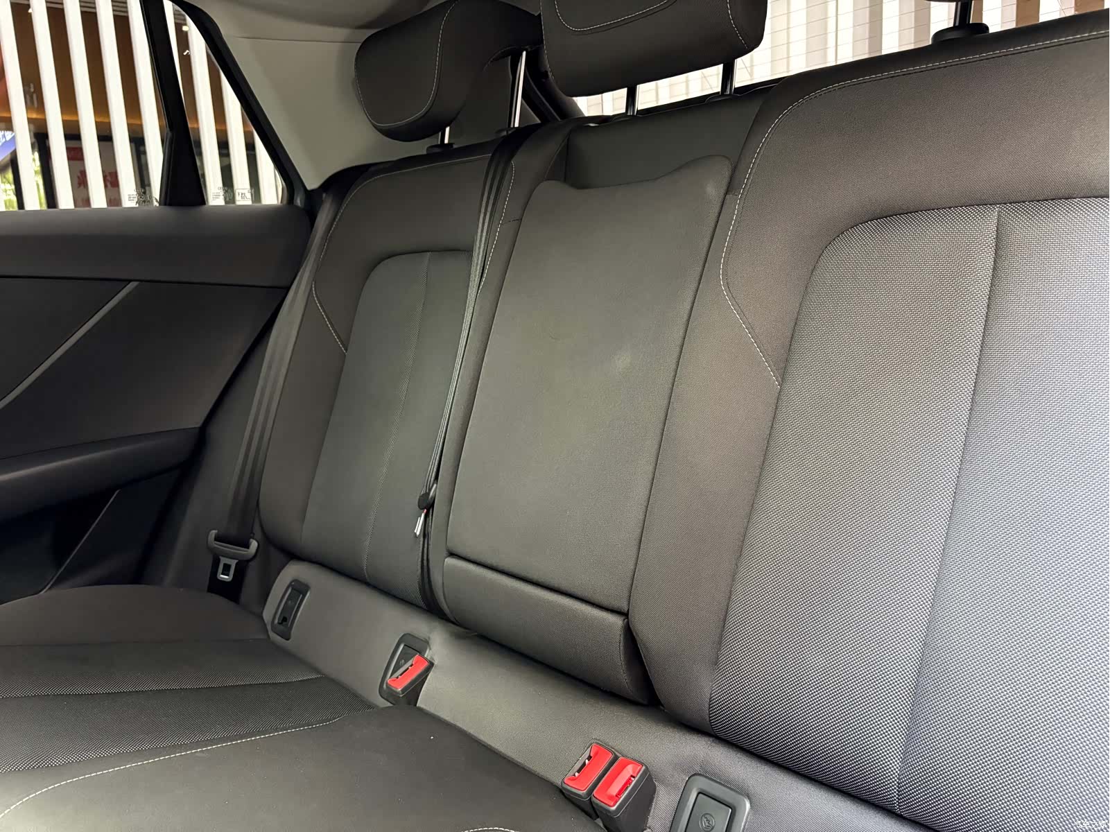 Audi Q2L, 2019 12