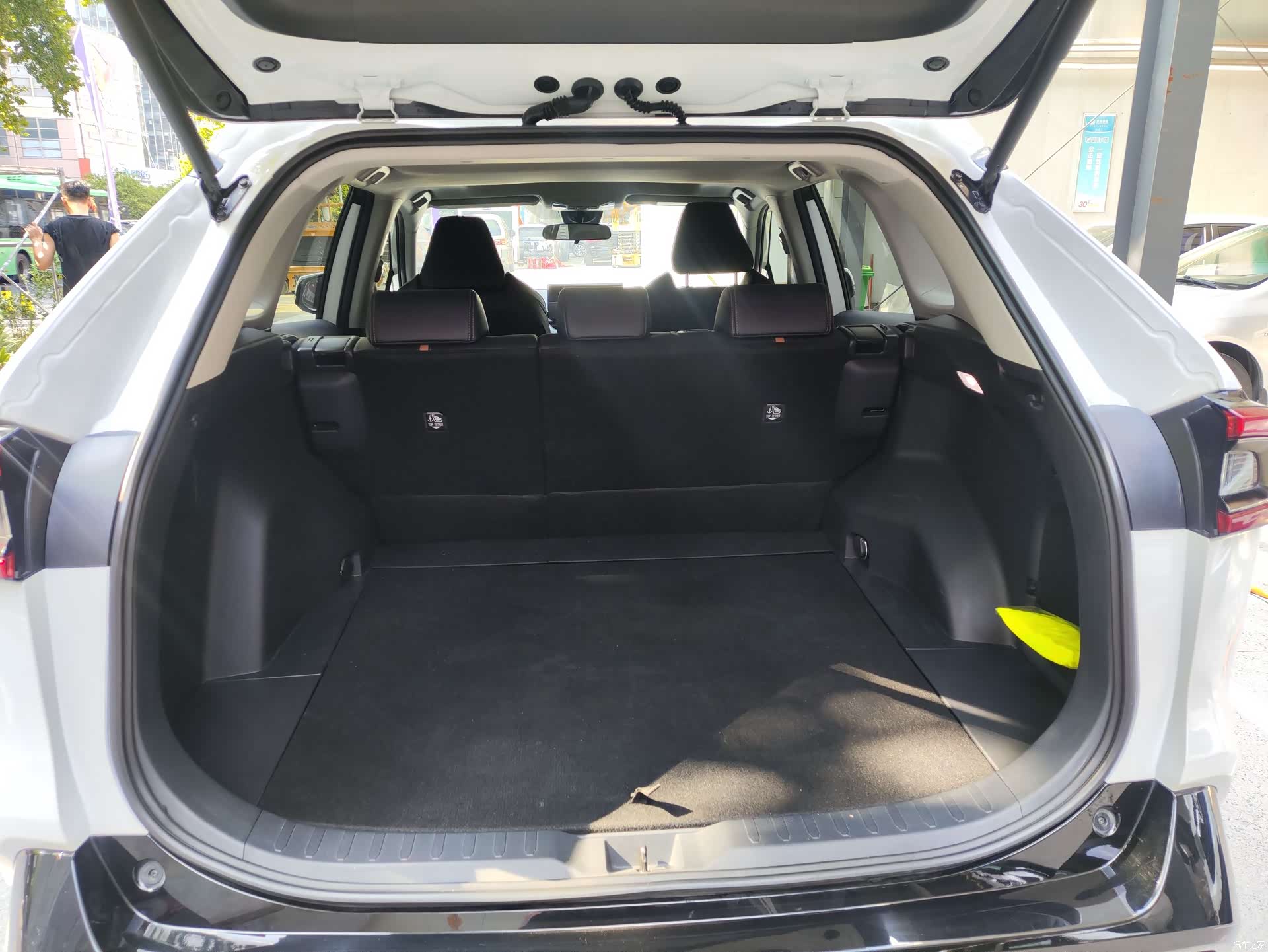 Toyota Wildlander, 2025 8