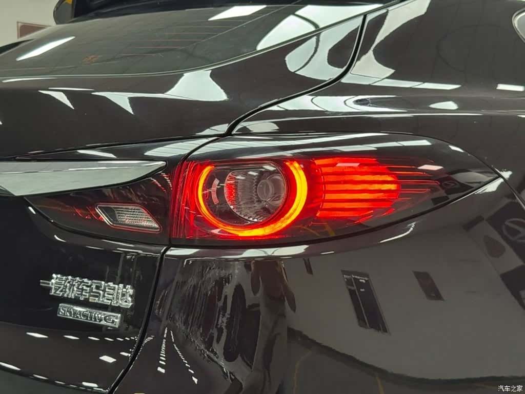 Mazda CX-4, 2023 19