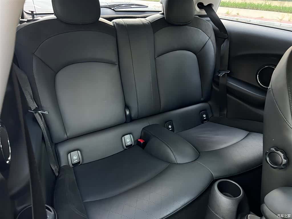 Mini Cooper, 2019 18