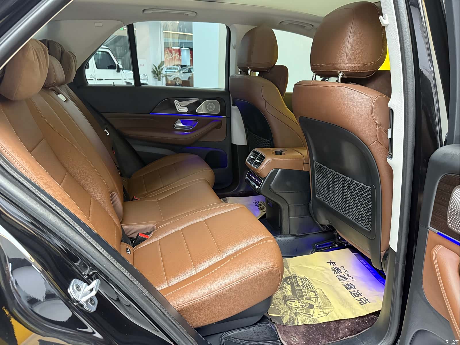 Mercedes-Benz GLE, 2024 14