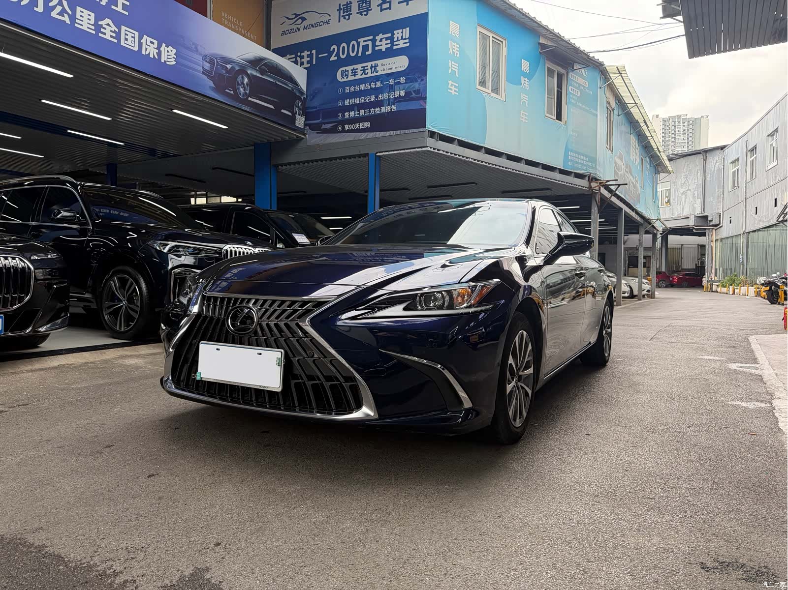 Lexus ES