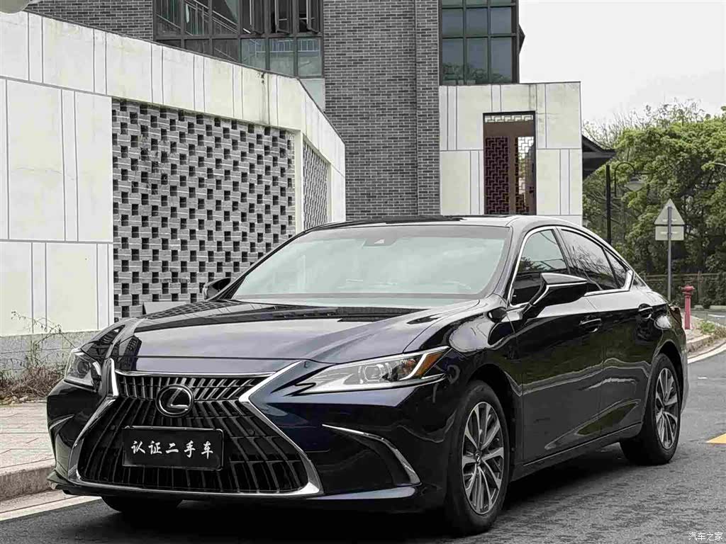 Lexus ES, 2023 11