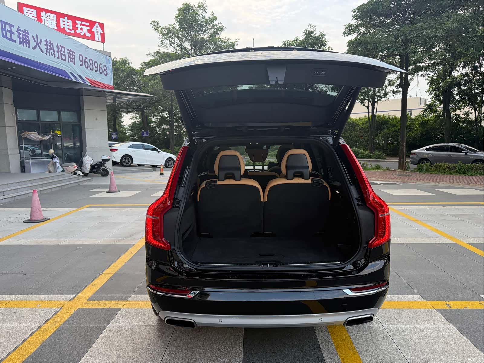 Volvo XC90, 2018 15