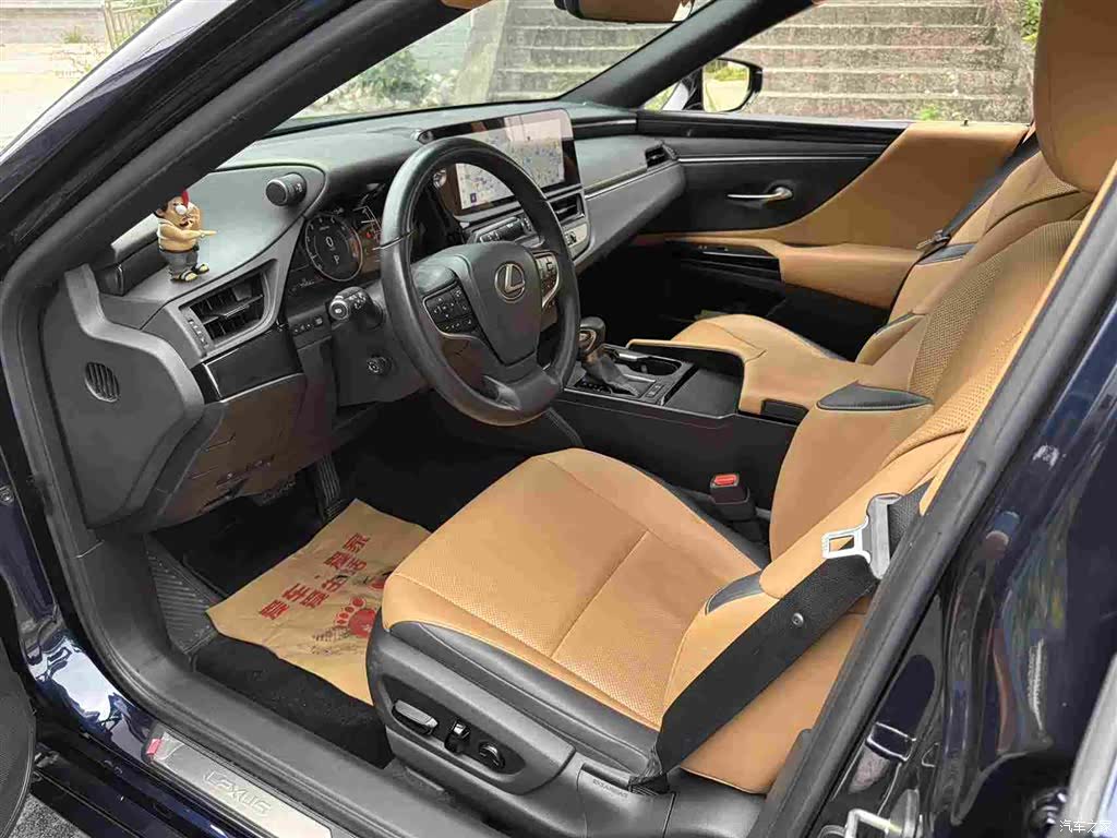 Lexus ES, 2023 15