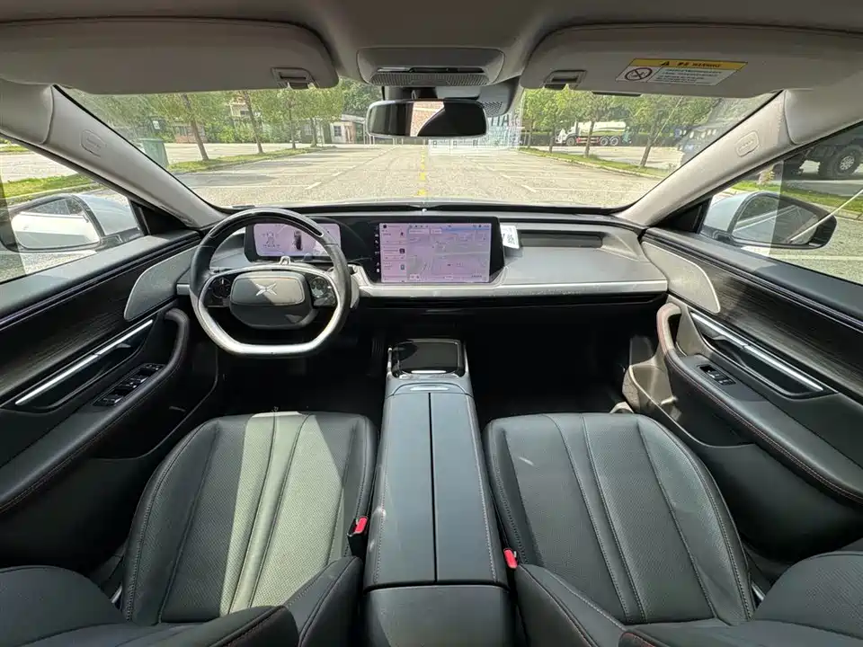 XPENG P7