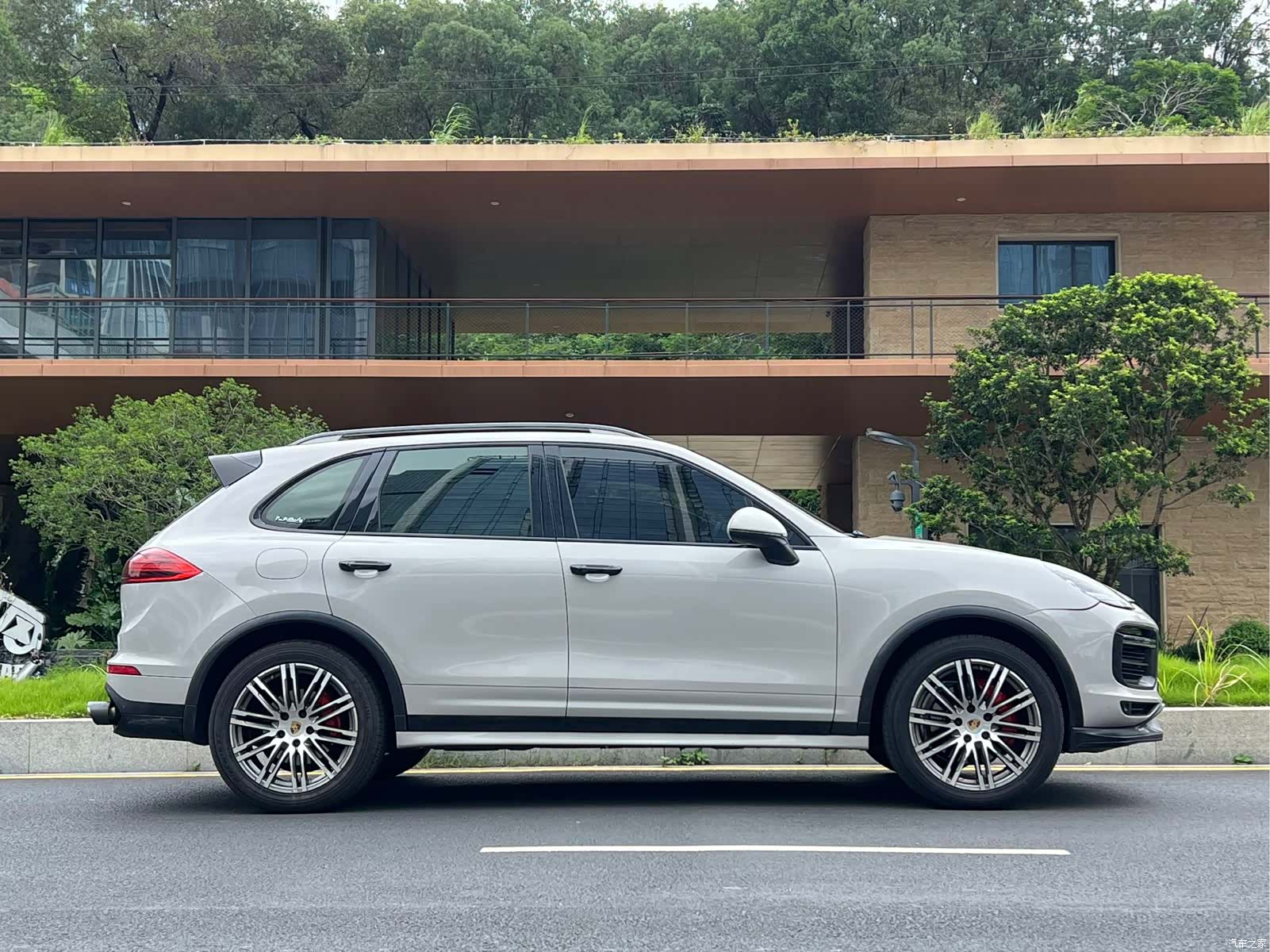 Porsche Cayenne, 2015 7
