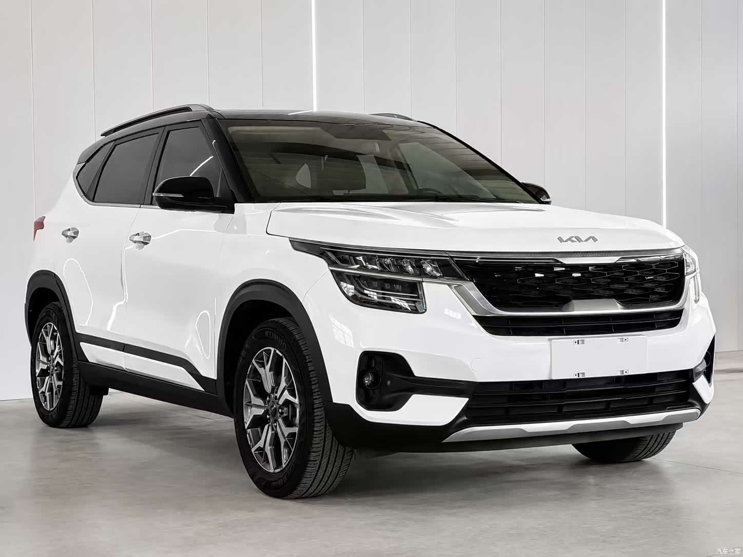 Kia KX3, 2023 3