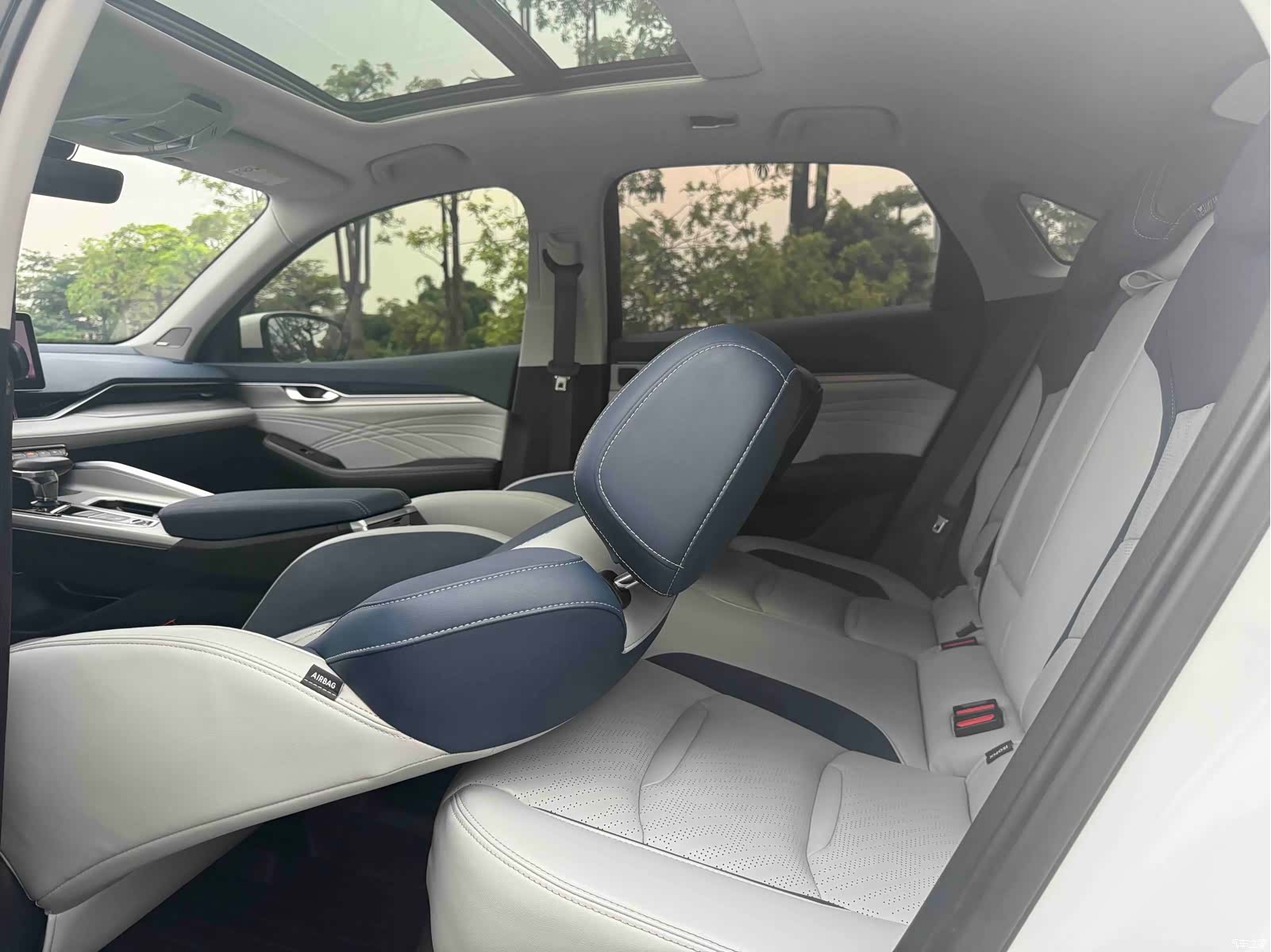Geely Preface, 2022 6