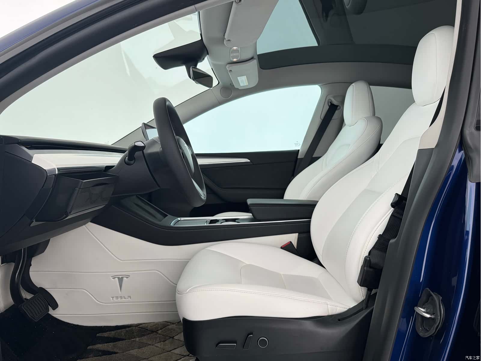 Tesla Model Y, 2023 7
