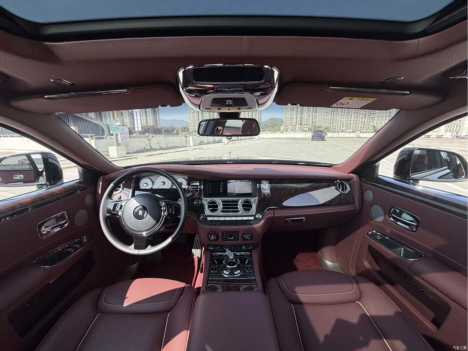 Rolls-Royce Ghost, 2018 11