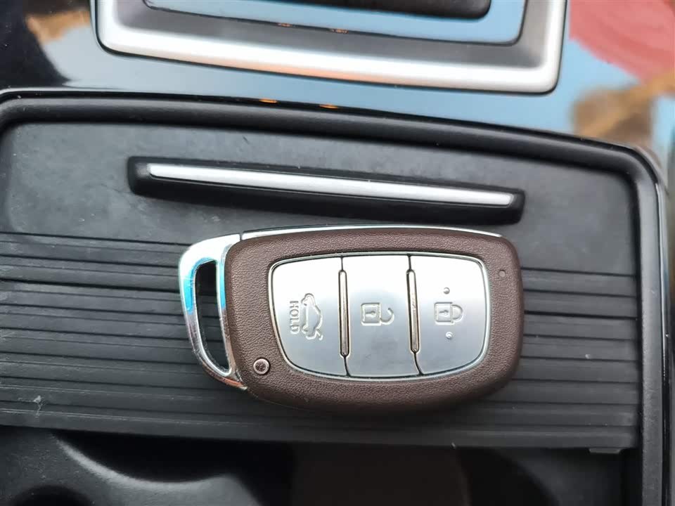 Hyundai Name picture