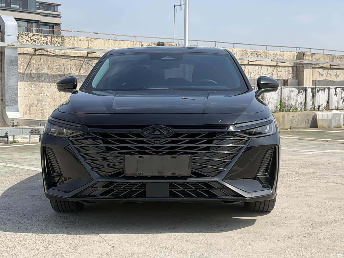 Chery Arrizo 8, 2025 3
