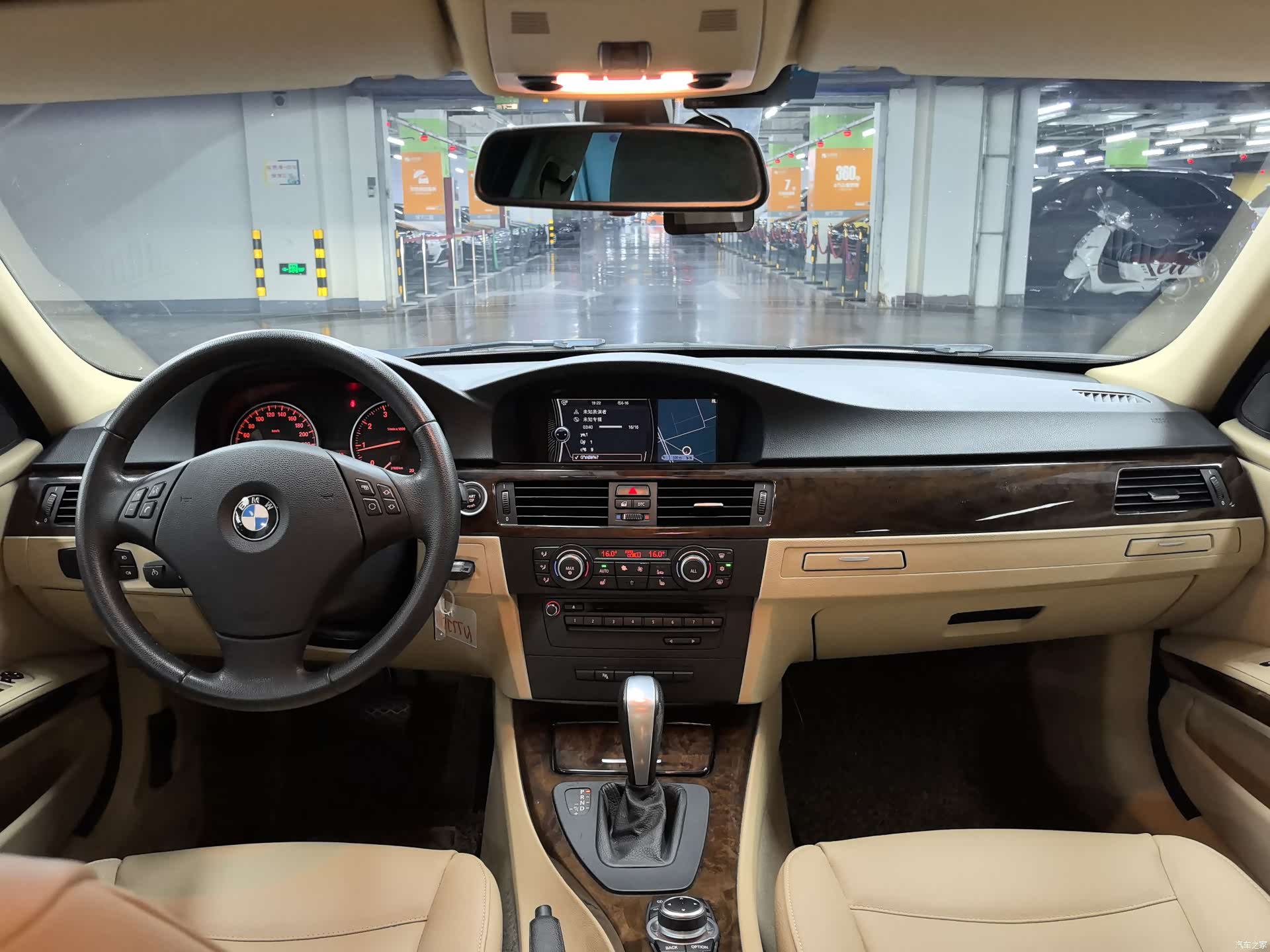 BMW 3 Series, 2010 8