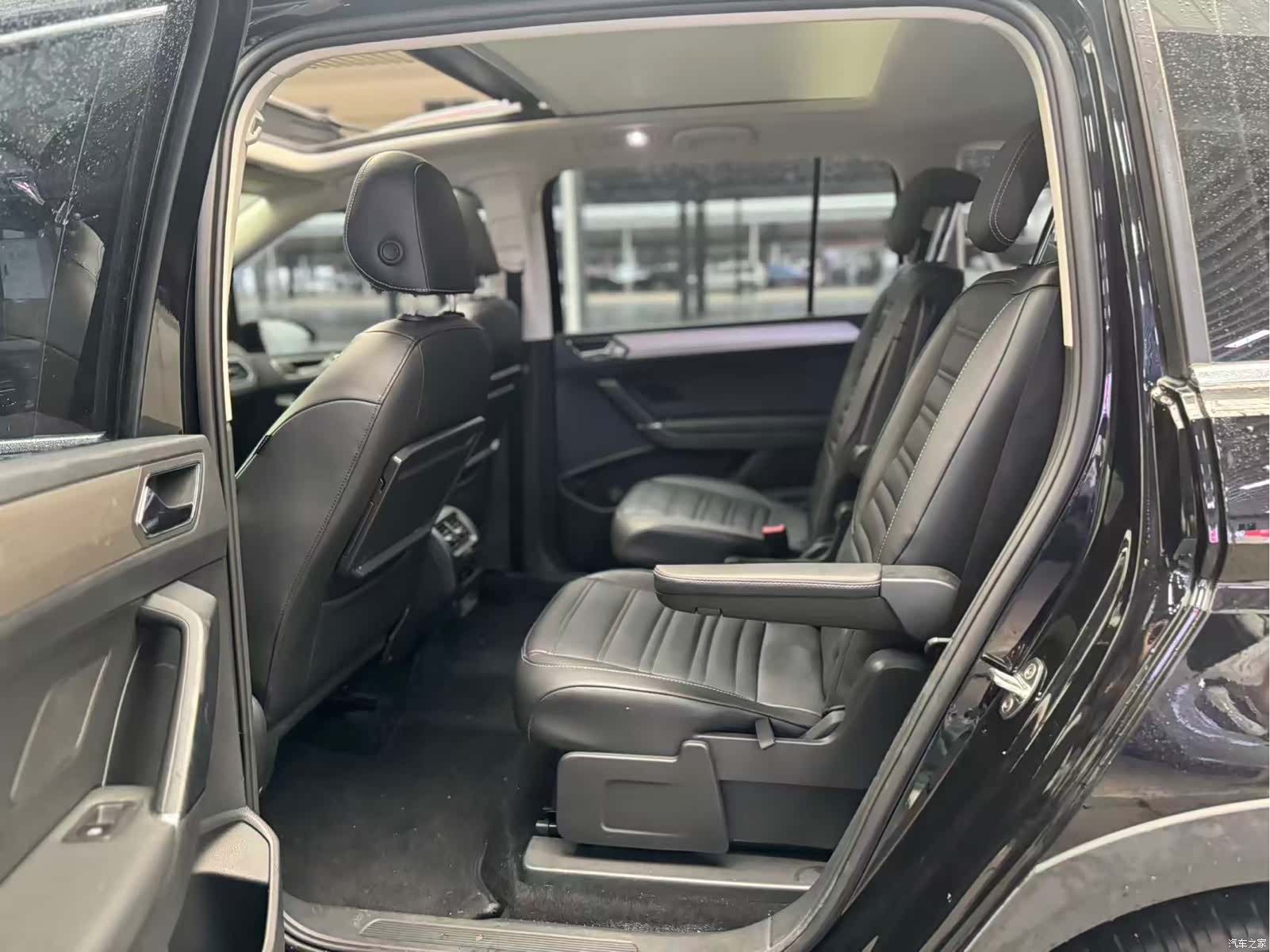 Volkswagen L, 2019 6