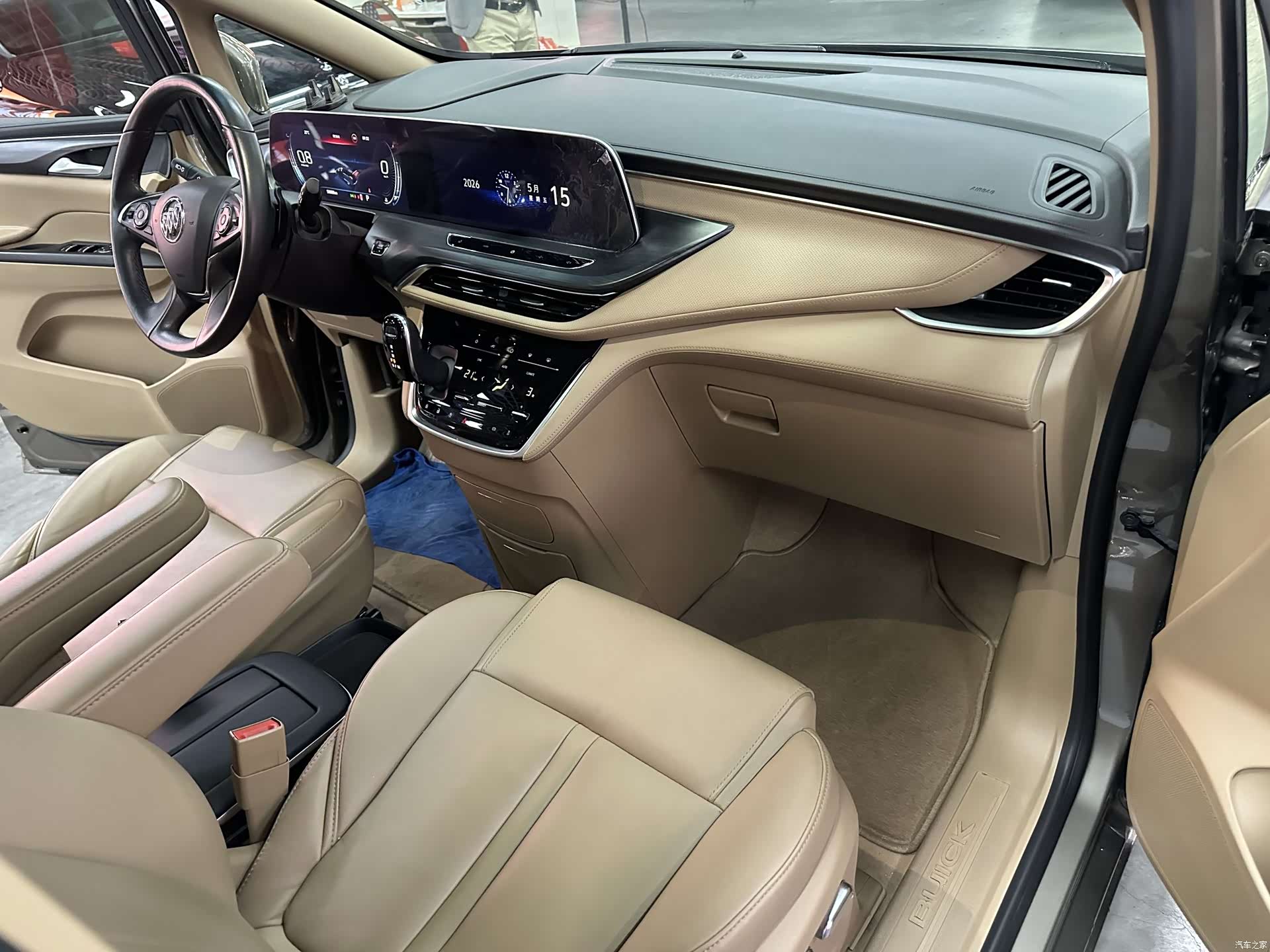 Buick GL8, 2021 9