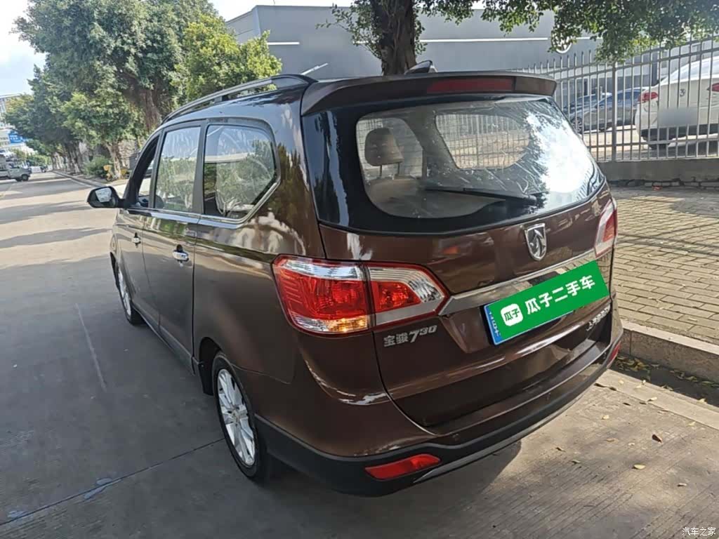 Wuling 730, 2015 все фото