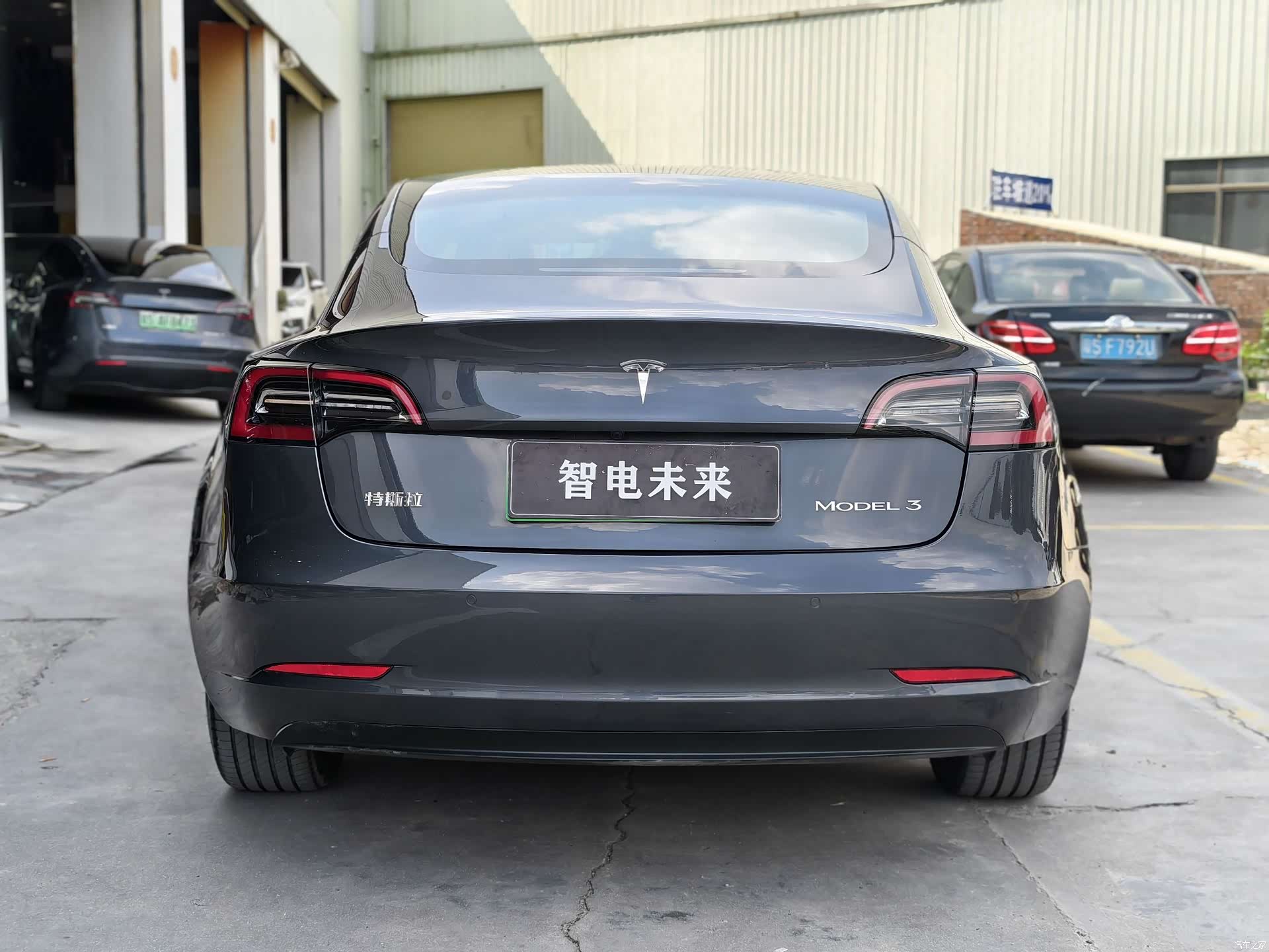 Tesla Model 3, 2022 7