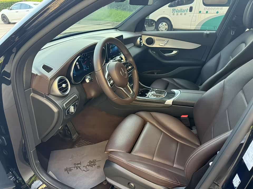 Mercedes-Benz GLC Mercedes-Benz GLC