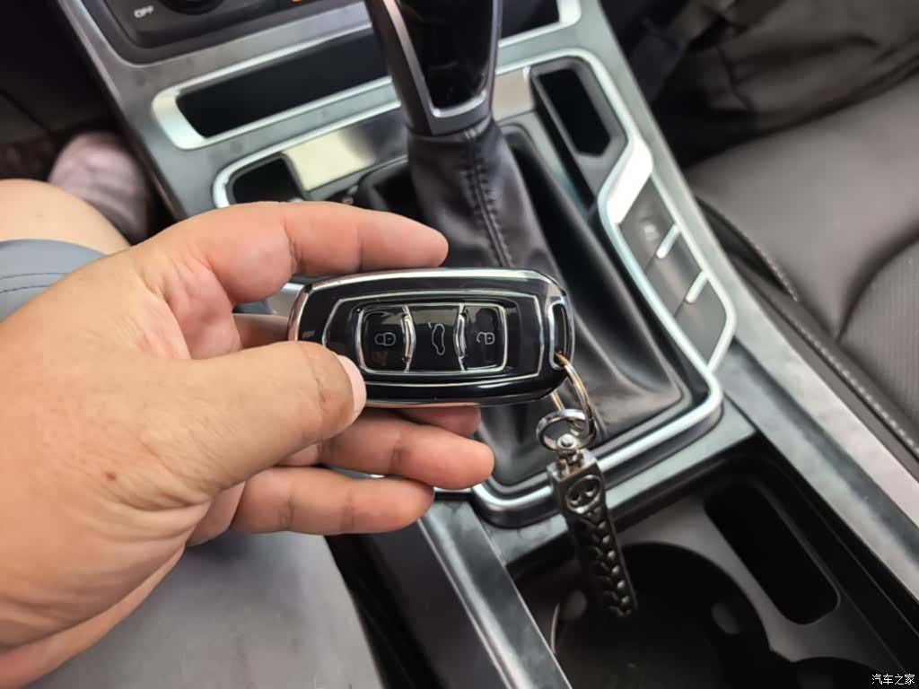 Geely Emgrand, 2019 9