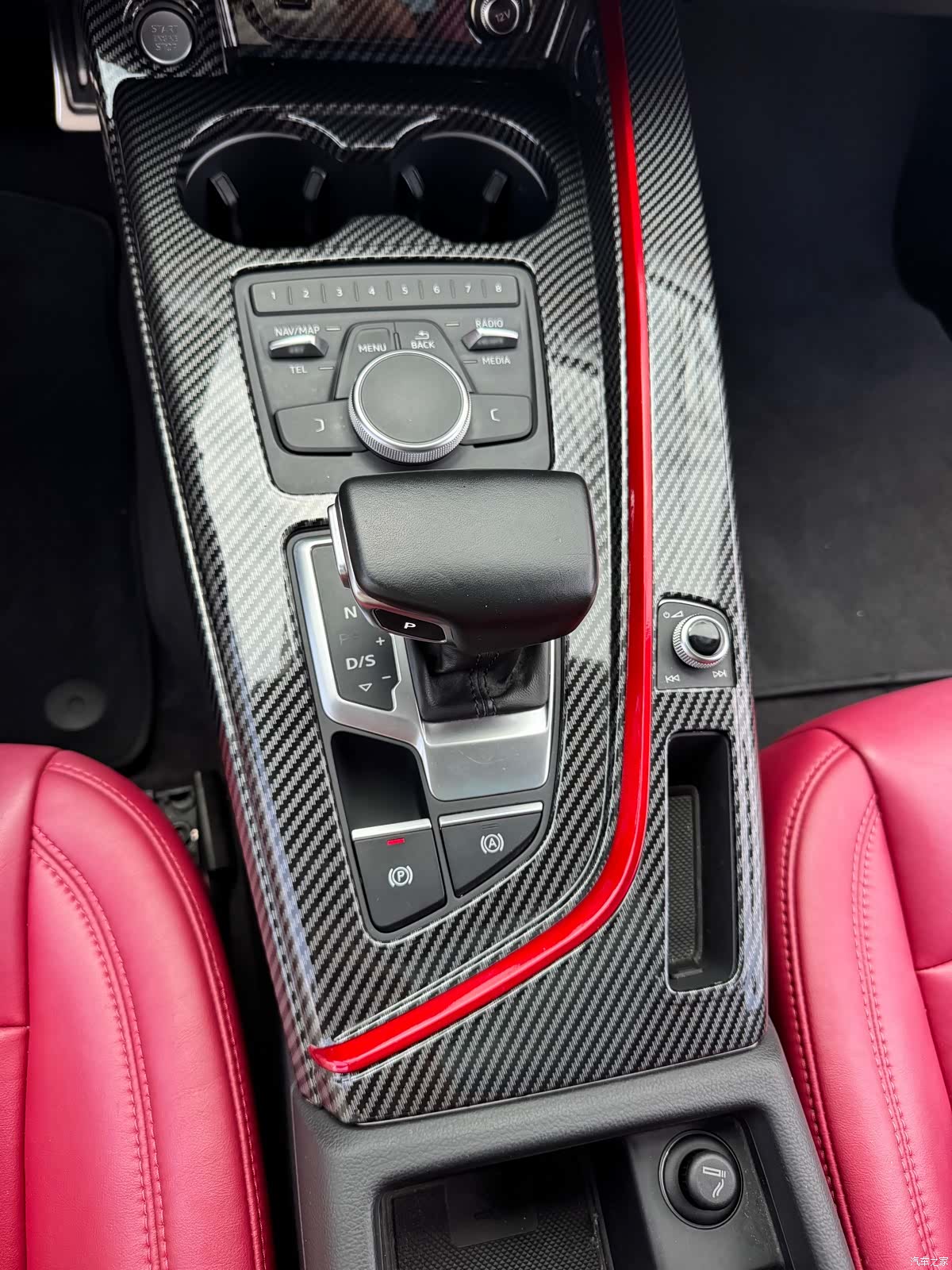 Audi A4L, 2019 14
