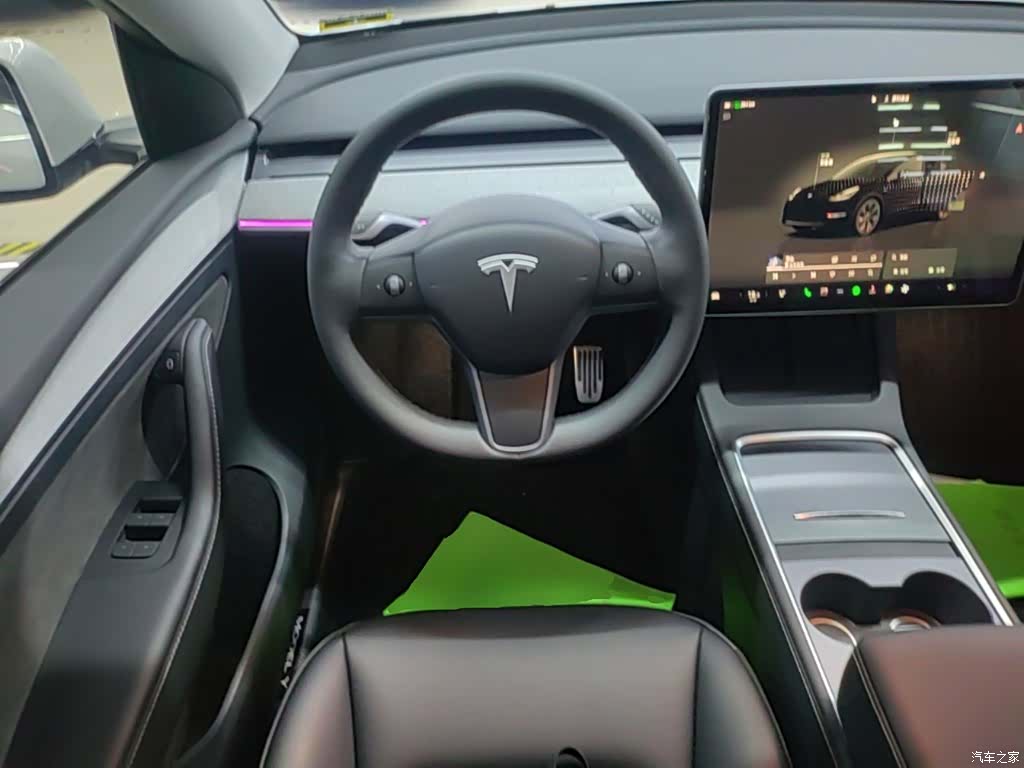 Tesla Model Y, 2024 11