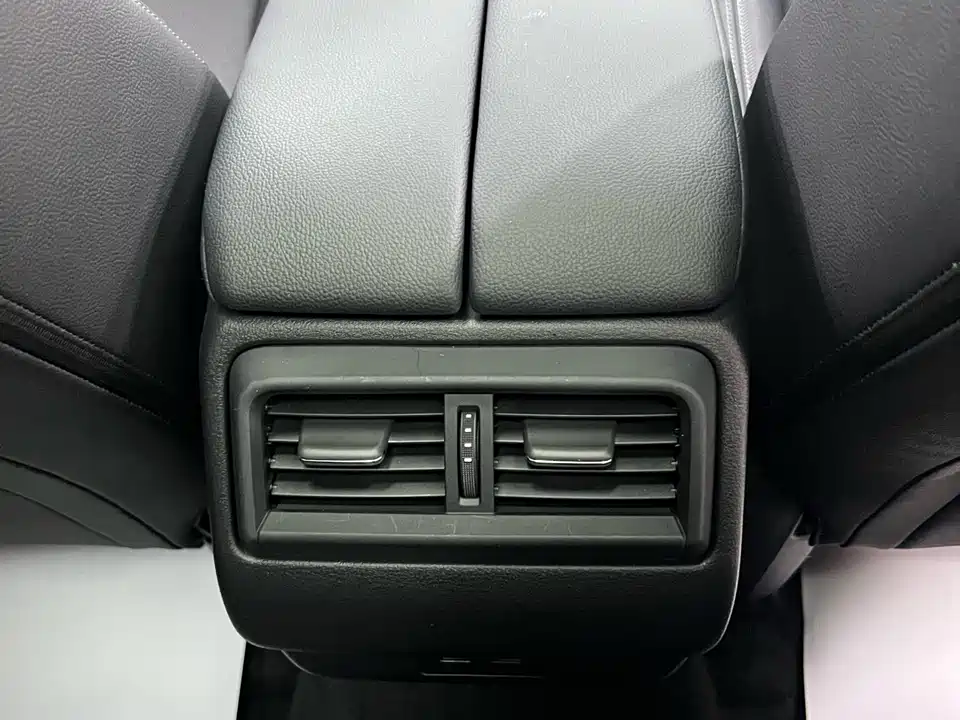 Mazda CX-50 line also