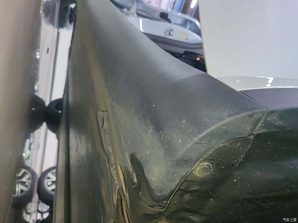 Tesla Model Y, 2024 21