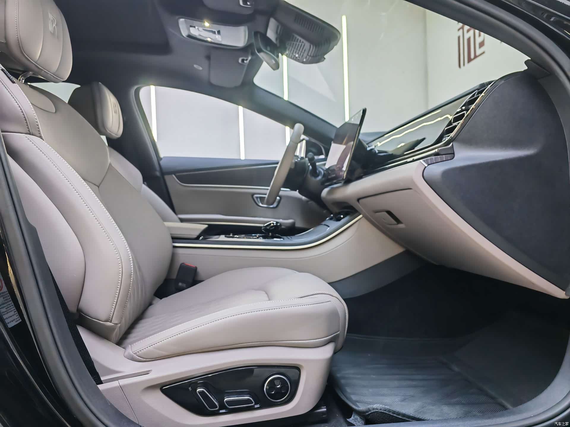 BYD Han, 2025 6
