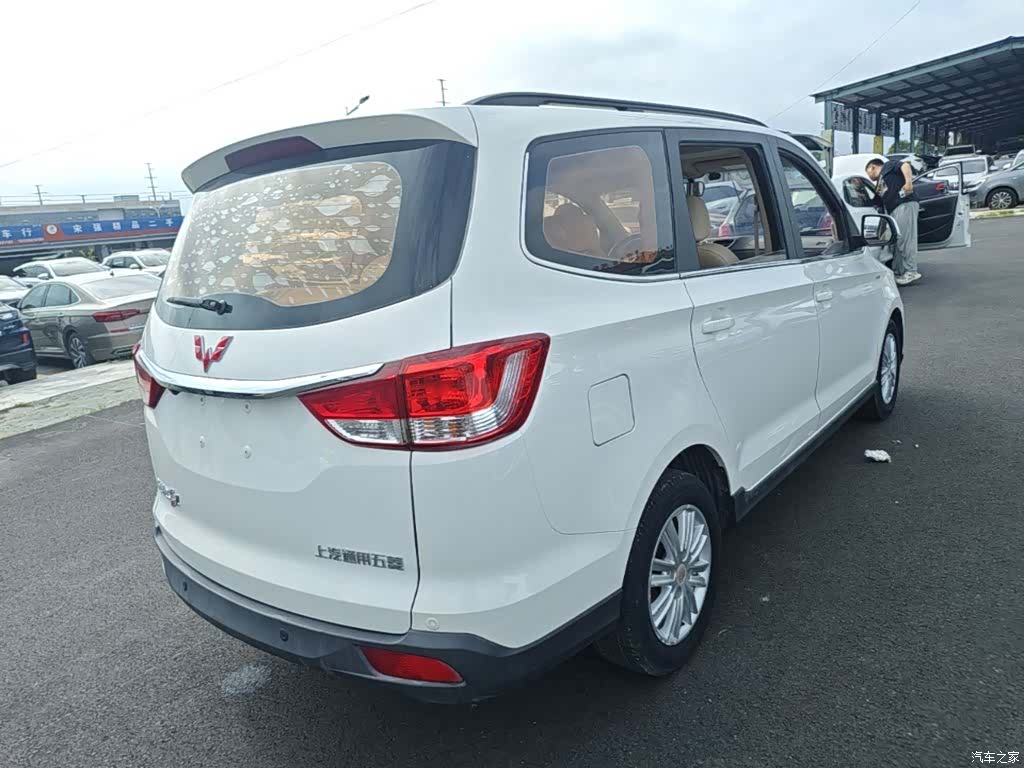 Wuling Hongguang, 2017 7