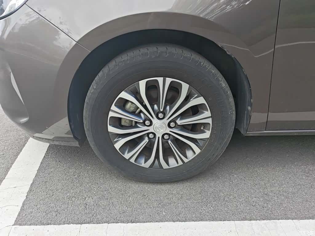 Buick GL8, 2021 23
