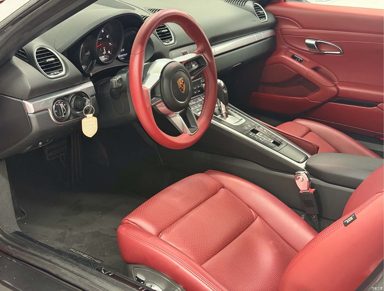 Porsche Boxster, 2017 все фото