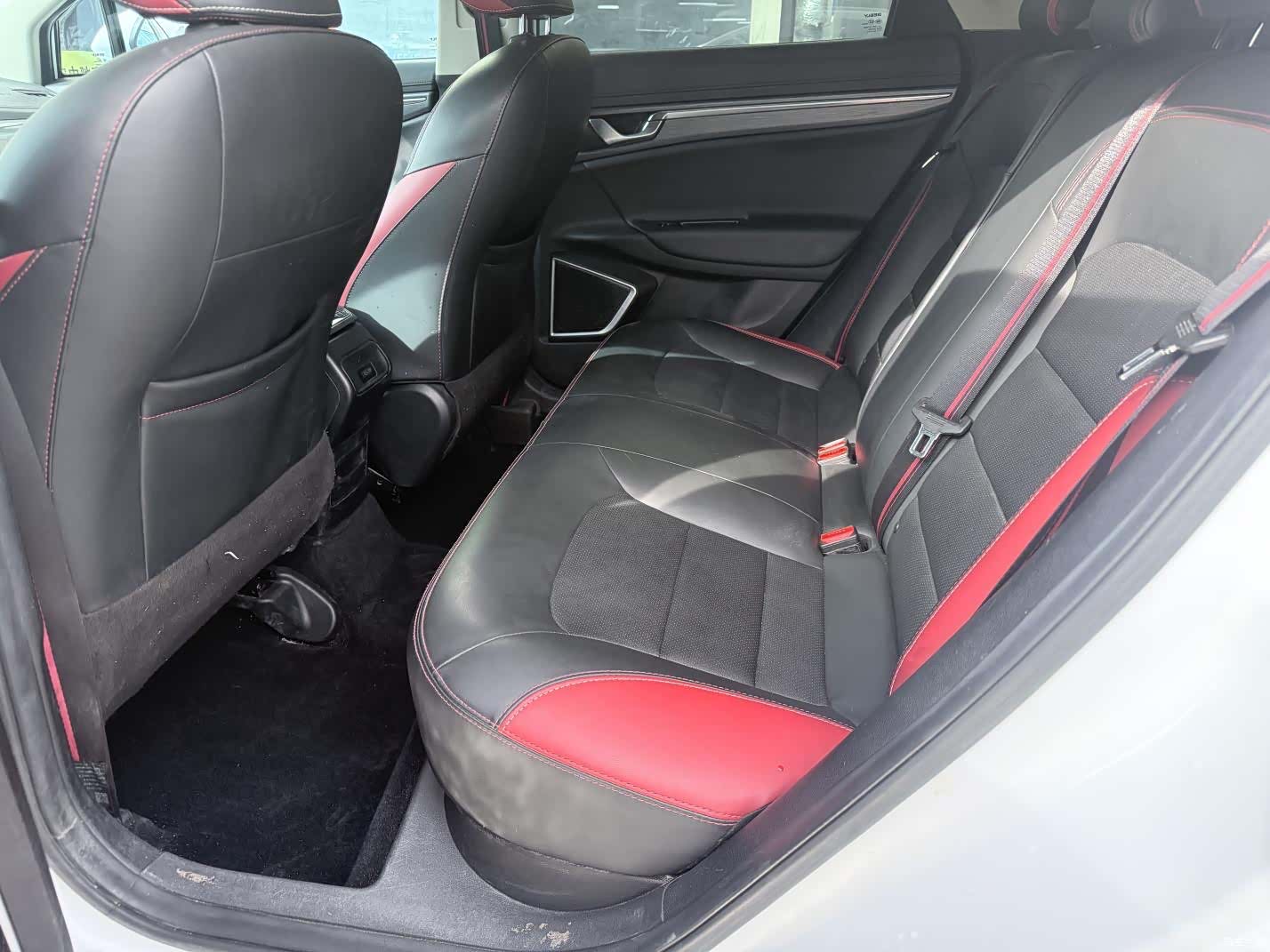 Geely Emgrand, 2021 10